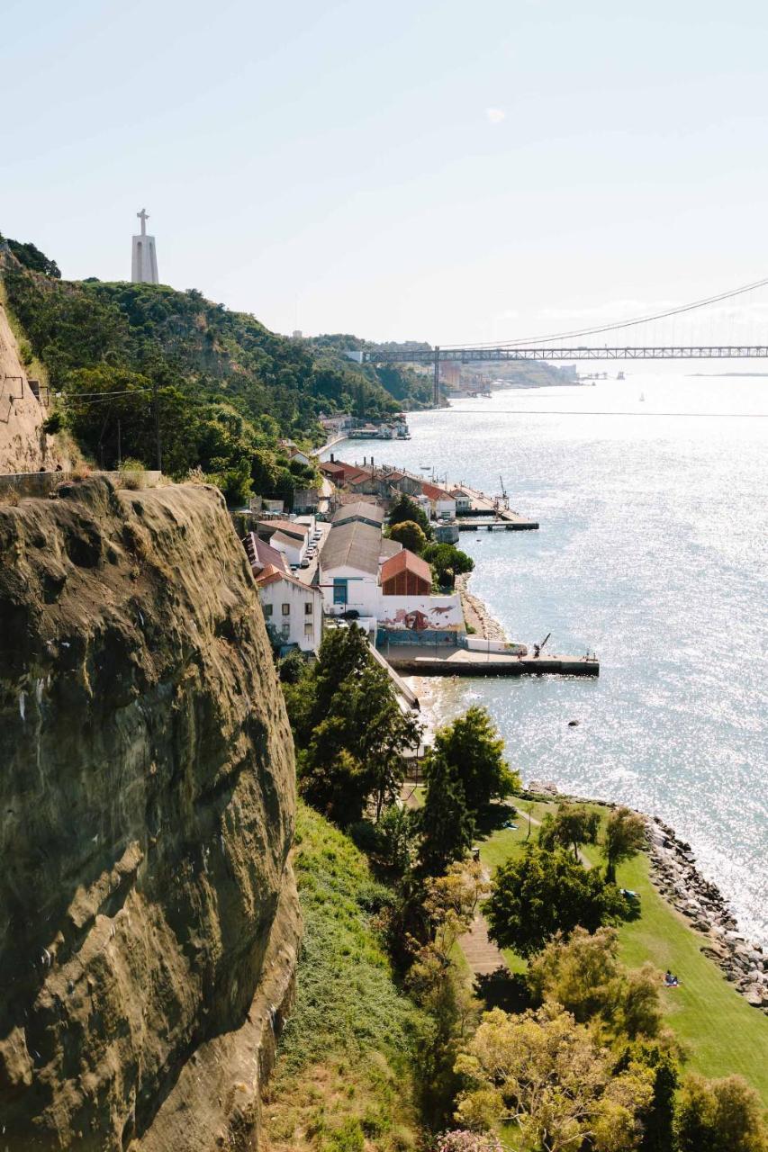 Lisbon South Hostel Алмада Екстериор снимка