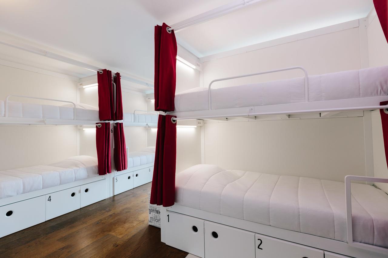 Lisbon South Hostel Алмада Екстериор снимка