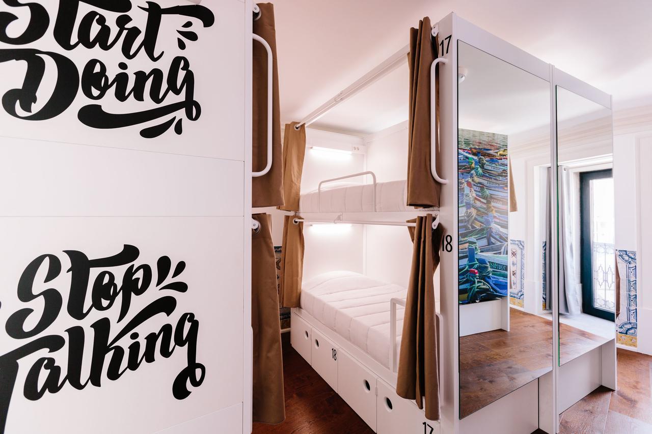 Lisbon South Hostel Алмада Екстериор снимка