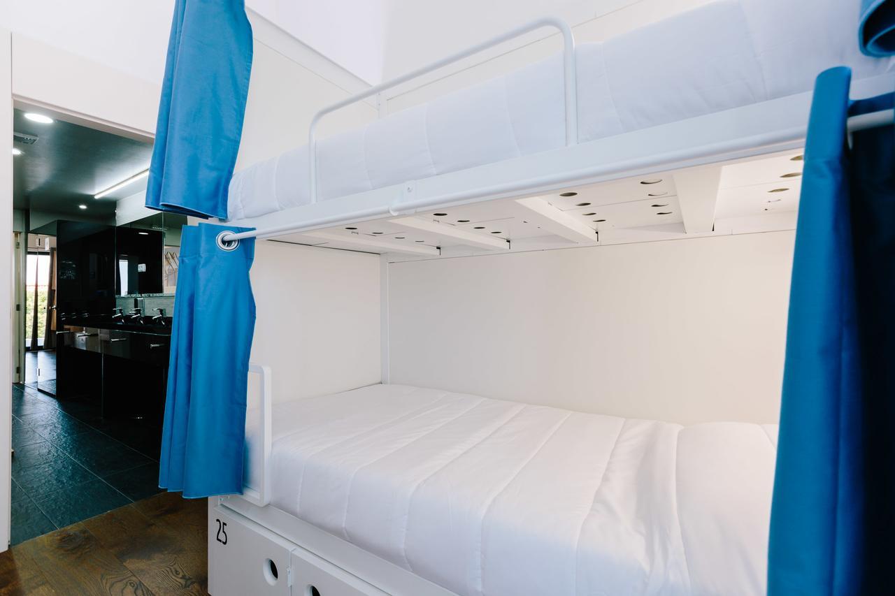 Lisbon South Hostel Алмада Екстериор снимка