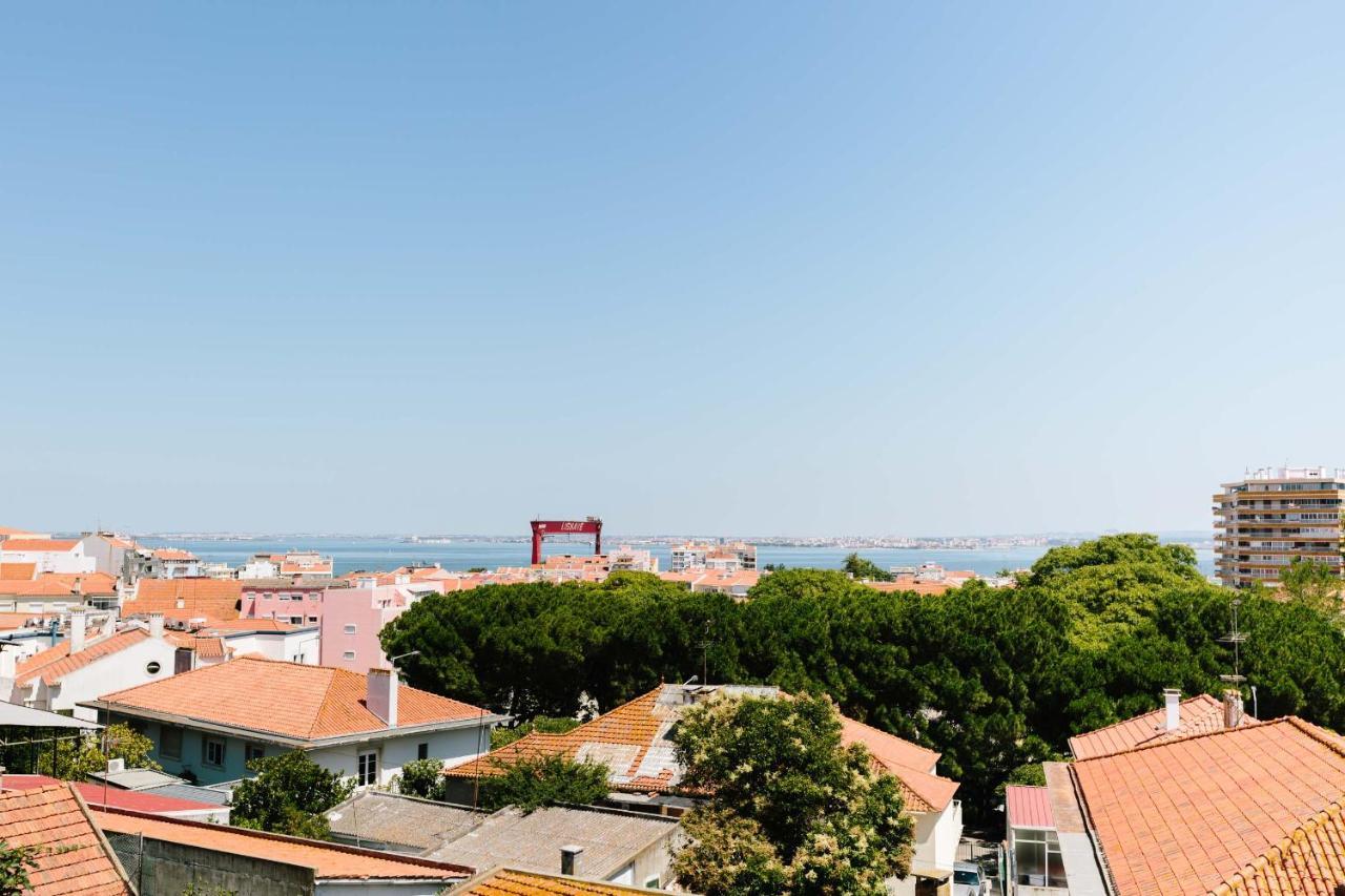 Lisbon South Hostel Алмада Екстериор снимка
